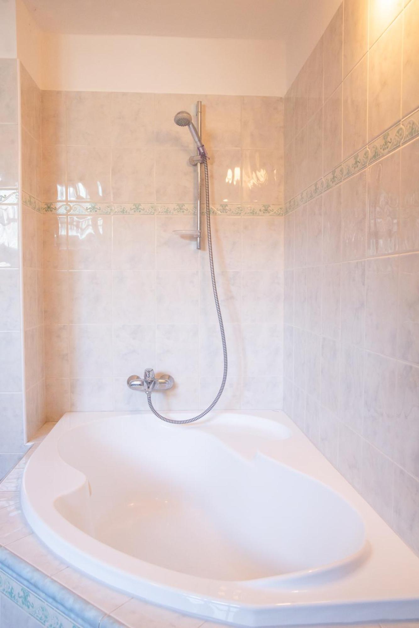 Rezidence Plesivec - Rodinny Apartman S 3 Loznicemi Český Krumlov Extérieur photo
