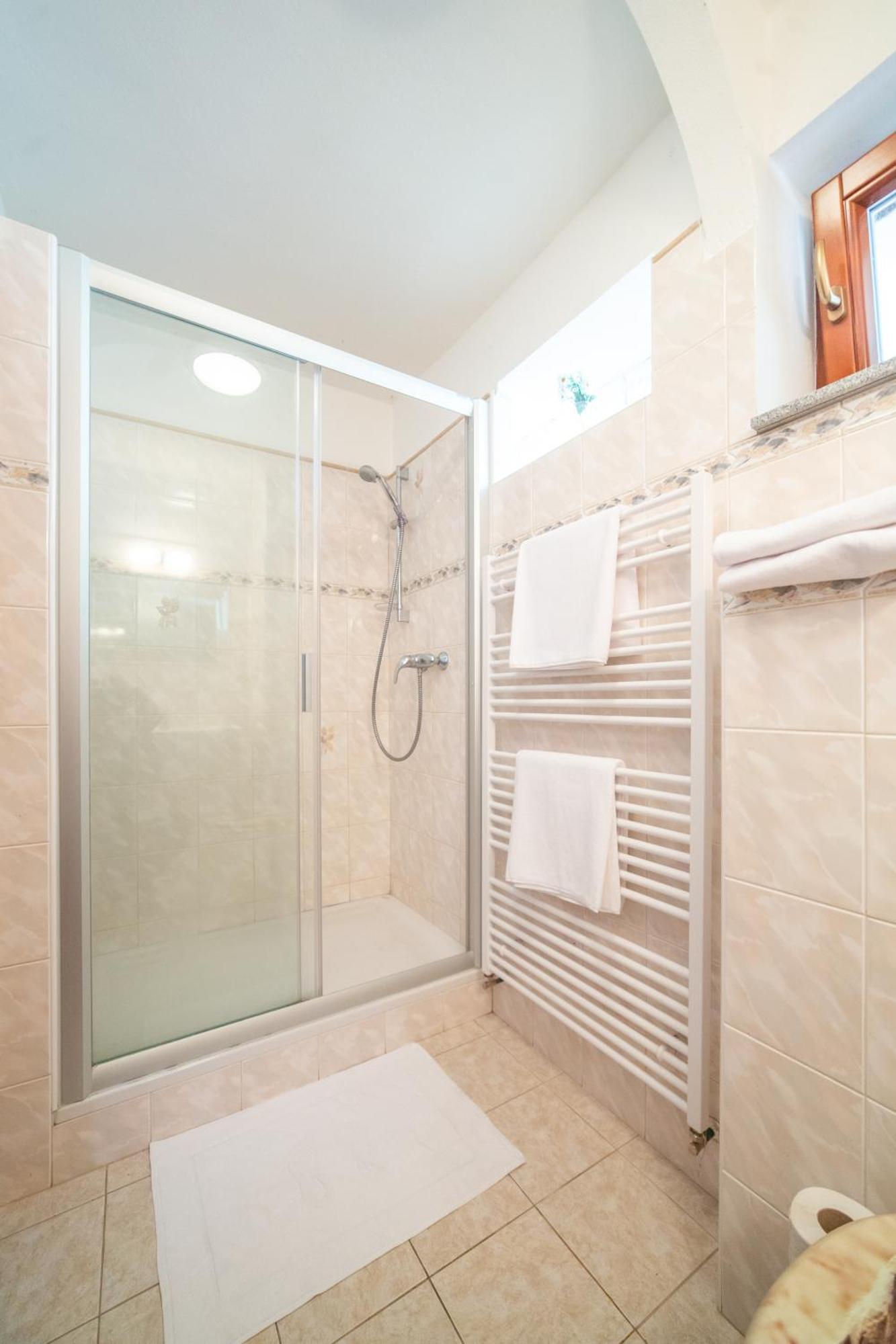 Rezidence Plesivec - Rodinny Apartman S 3 Loznicemi Český Krumlov Extérieur photo