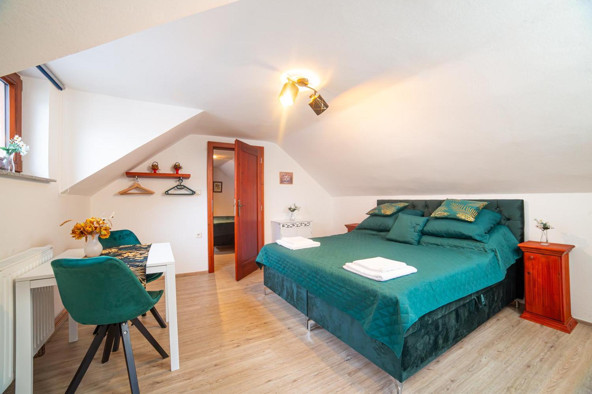 Rezidence Plesivec - Rodinny Apartman S 3 Loznicemi Český Krumlov Extérieur photo