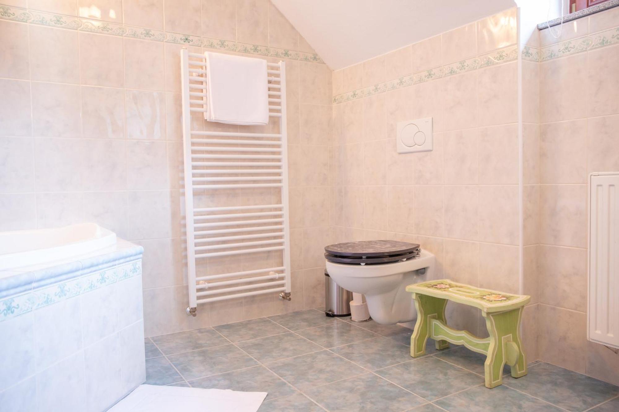 Rezidence Plesivec - Rodinny Apartman S 3 Loznicemi Český Krumlov Extérieur photo