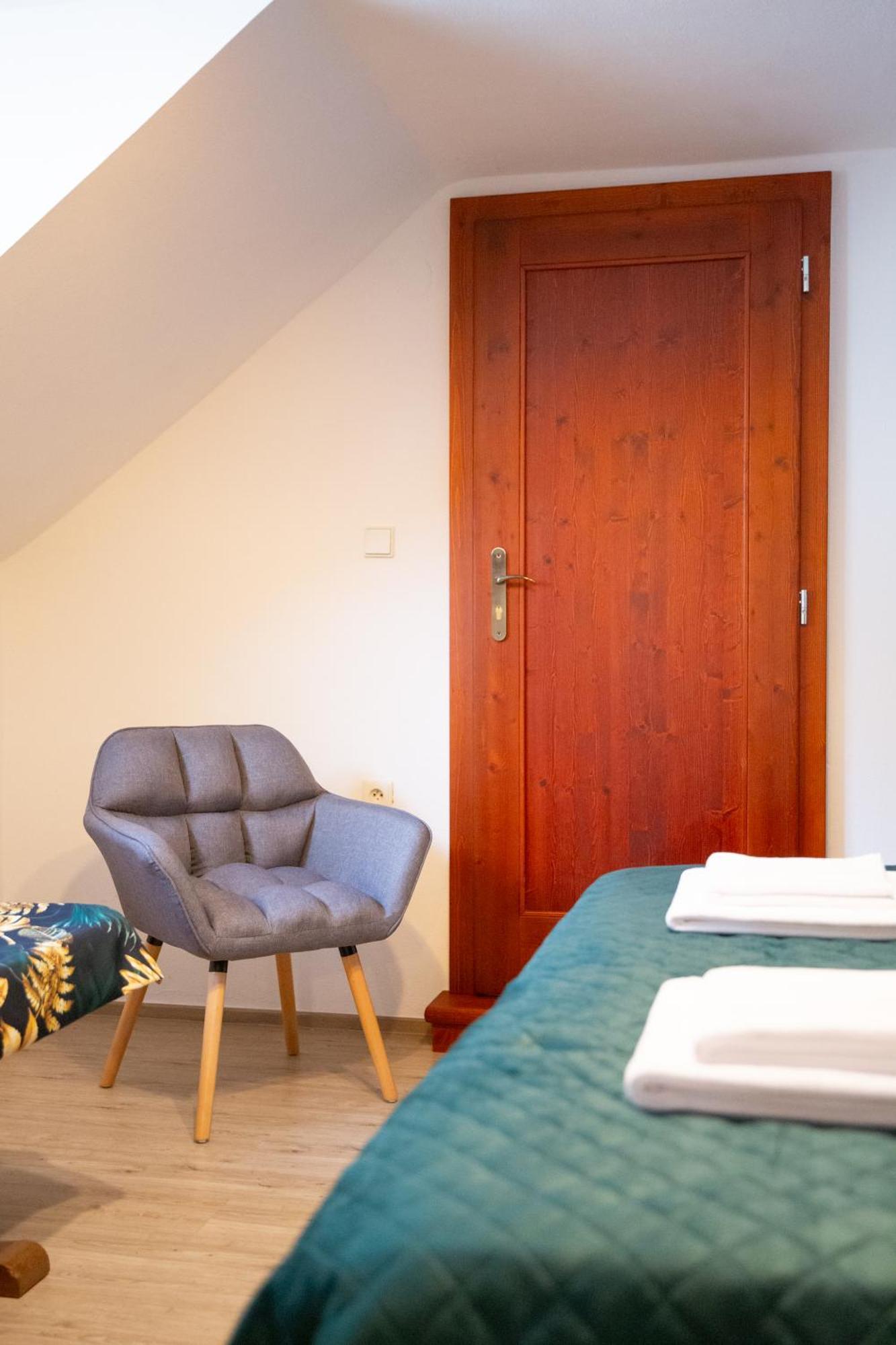 Rezidence Plesivec - Rodinny Apartman S 3 Loznicemi Český Krumlov Extérieur photo