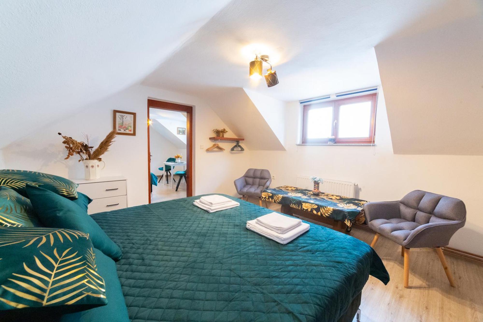 Rezidence Plesivec - Rodinny Apartman S 3 Loznicemi Český Krumlov Extérieur photo