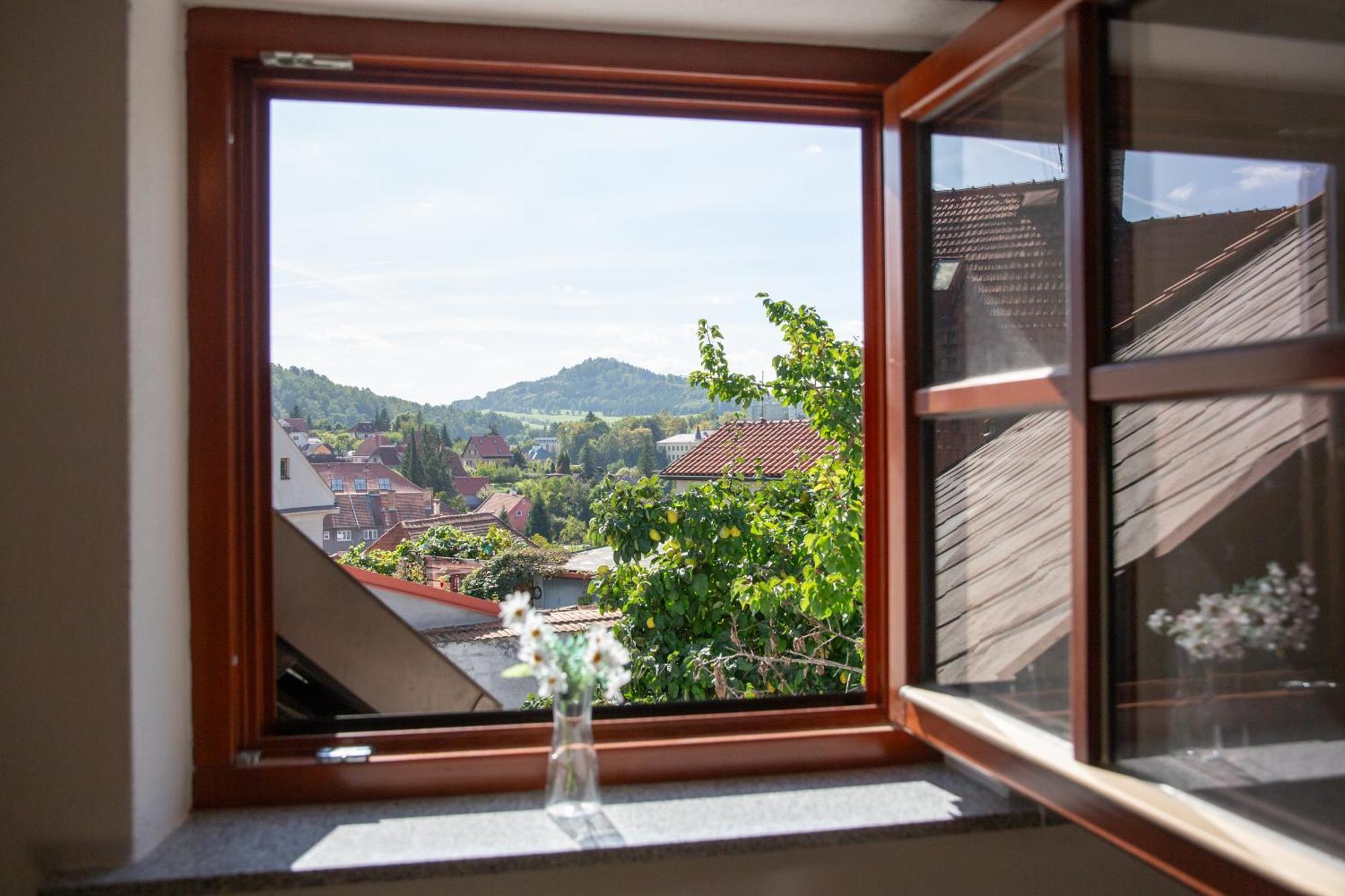 Rezidence Plesivec - Rodinny Apartman S 3 Loznicemi Český Krumlov Extérieur photo